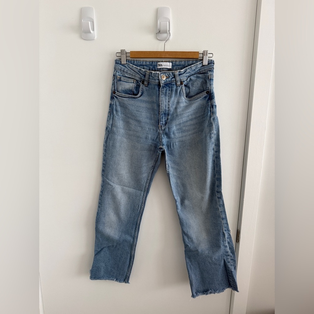 Zara Sky Blue Denim Cropped Jeans Sz 6